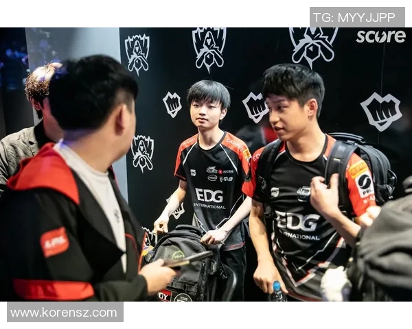 电竞新闻赛后复盘RNG与EDG精彩配合解析与战术思考